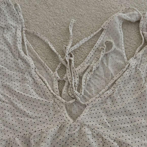 American Eagle Outfitters White and Black Polka Dot Blouse - Picture 3 of 4